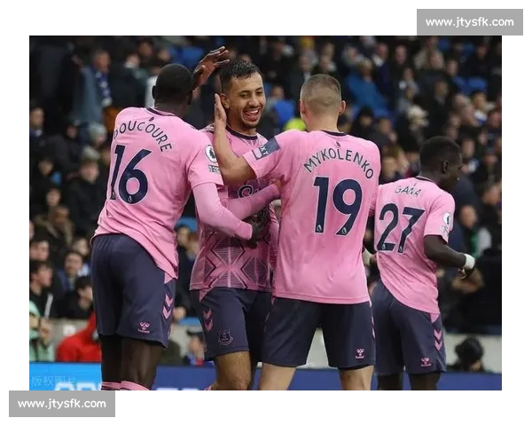 埃弗顿竞逐斯图加特锋霸 德甲劲旅启动续约锁定核心